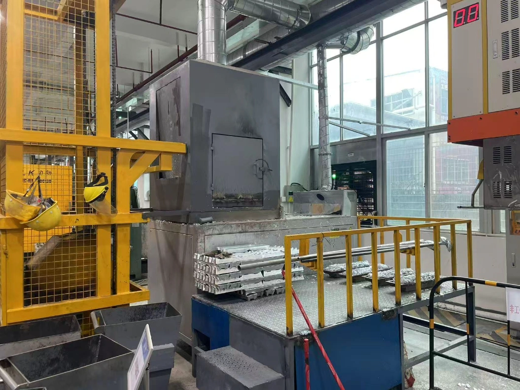 Huirong centralized zinc alloy melting furnace equipped with automatic ingot skip hoist loader in die casting foundry