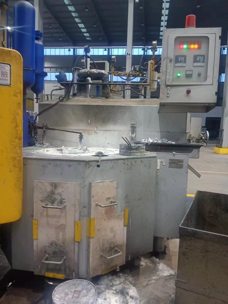 Huirong machine-side crucible-less aluminum holding furnace with integrated digital control panel for die casting