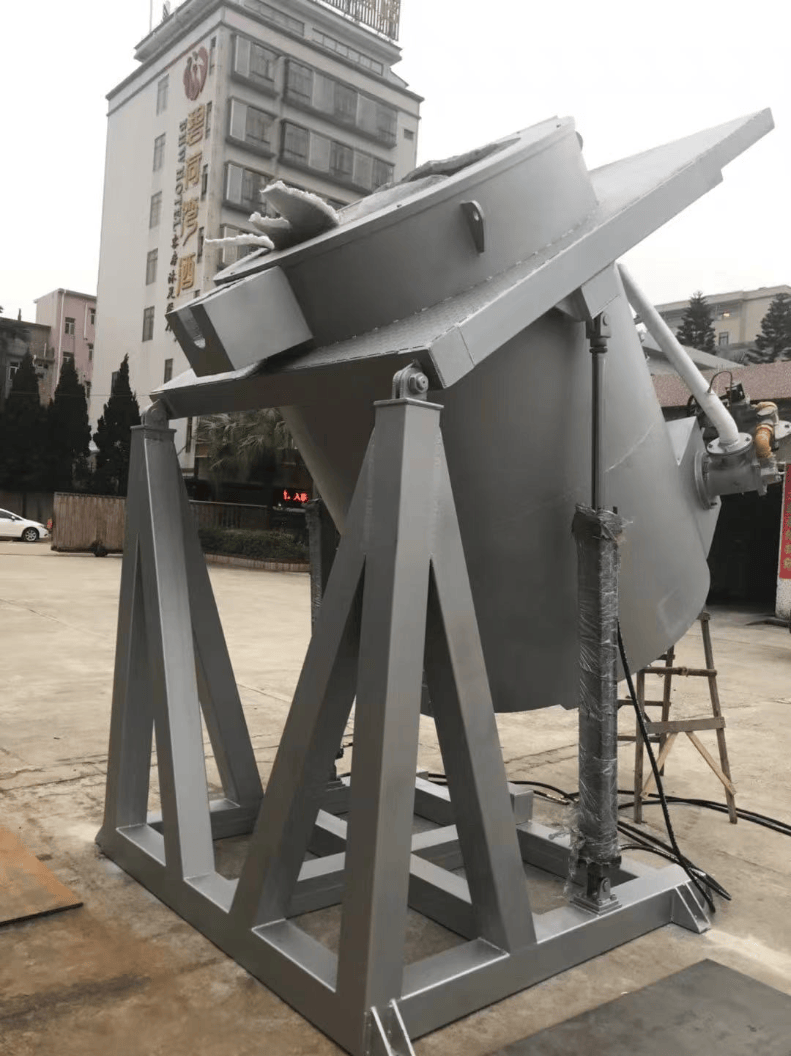 Hydraulic Tilting Aluminium Furnace Overview